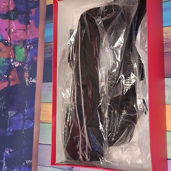 Heeled Boot - Picture 11 of 13